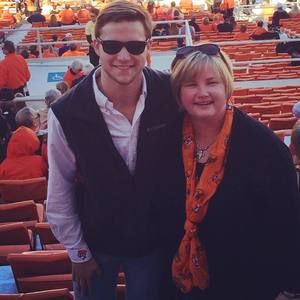 Meet your Posher, Dakota